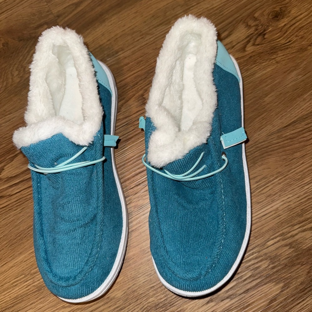 Teal Fuzzy Lined Slip-On Shoes
